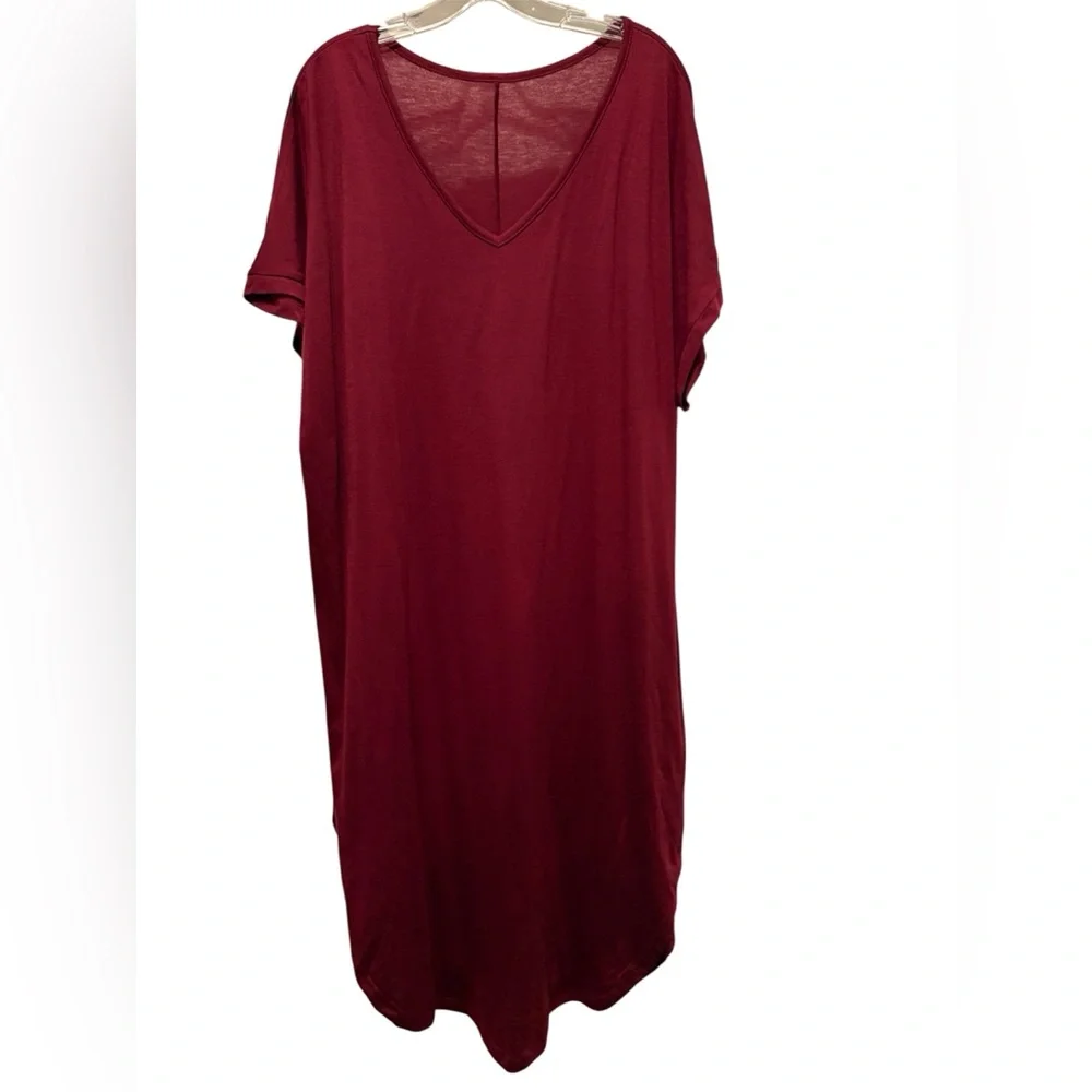 Burgundy V-Neck Maxi Dress - Picture 1 of 2